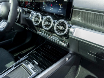 Mercedes-Benz GLB 35 AMG 4M Night Panorama Standhzg HUD 360°