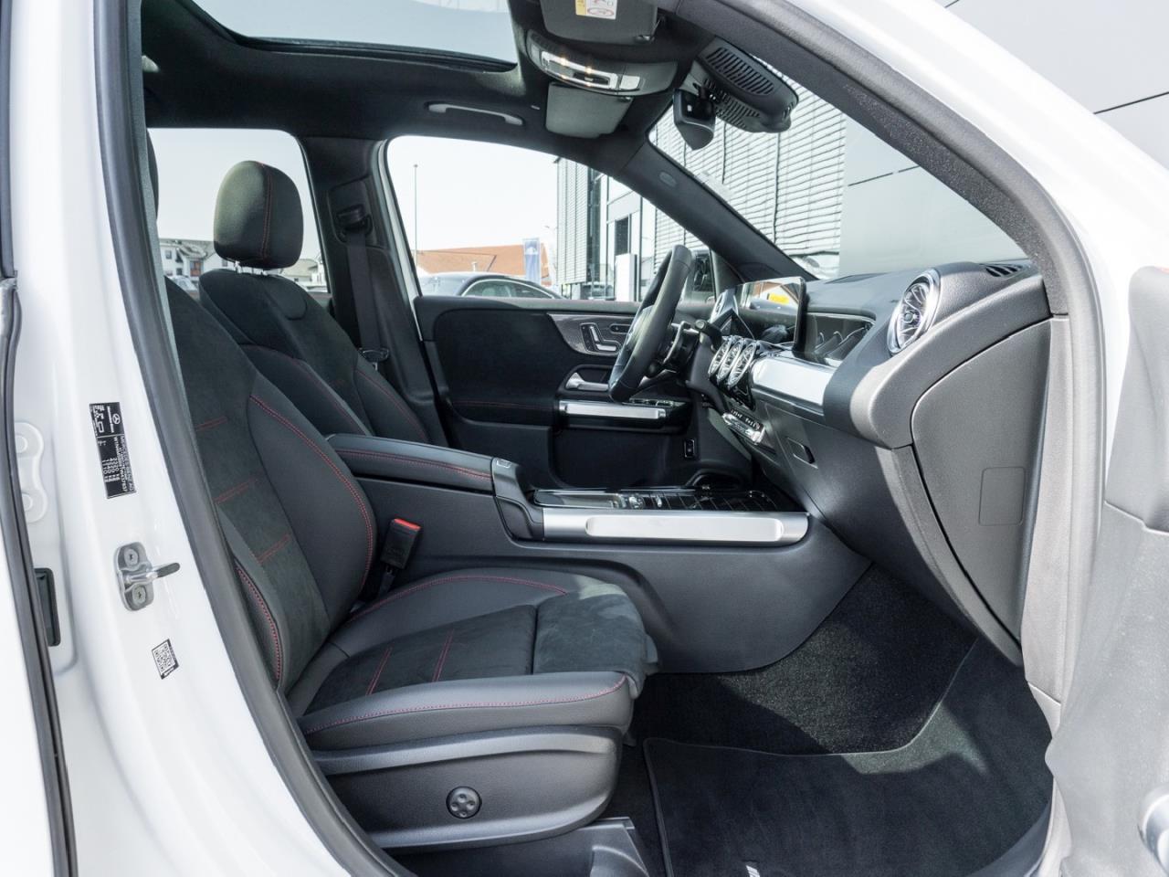 Mercedes-Benz GLB 35 AMG 4M Night Panorama Standhzg HUD 360°