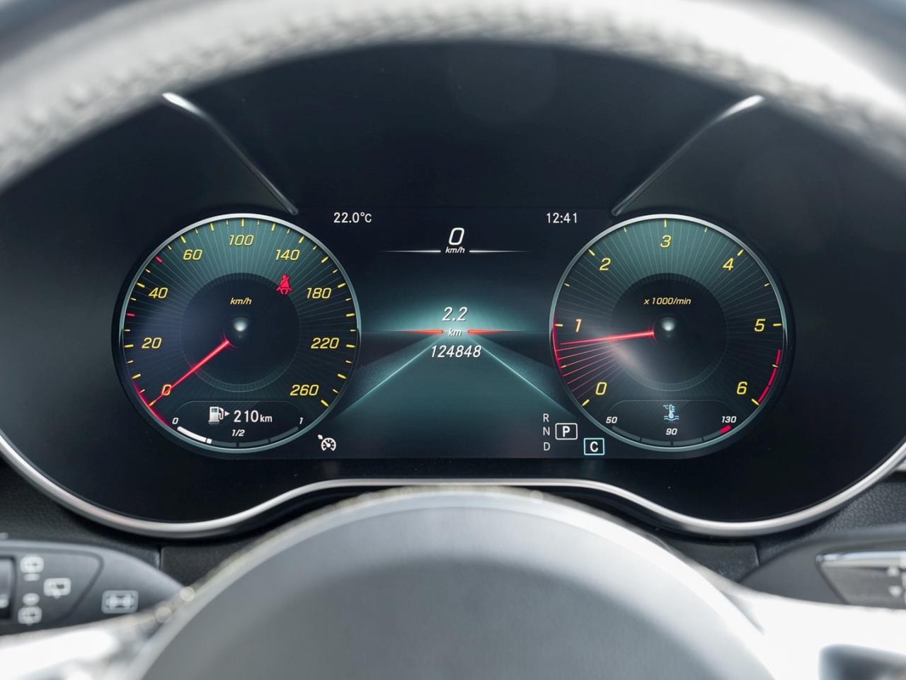 Mercedes-Benz GLC 200 d 4M AMG Night Navi Kamera EasyPack AHK