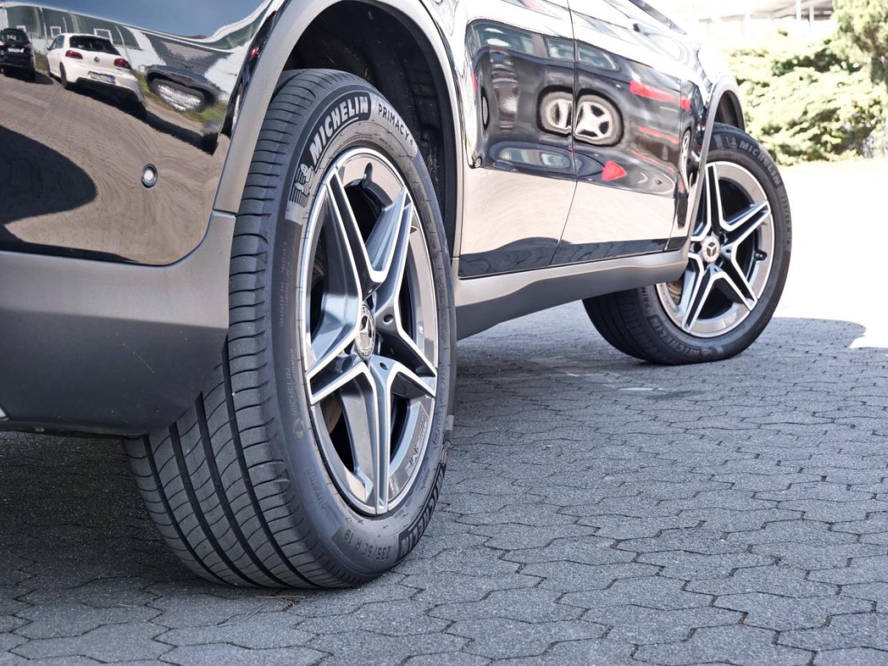 Mercedes-Benz GLC 300 de 4M Coupé AMG Navi Kamera EasyPack HUD