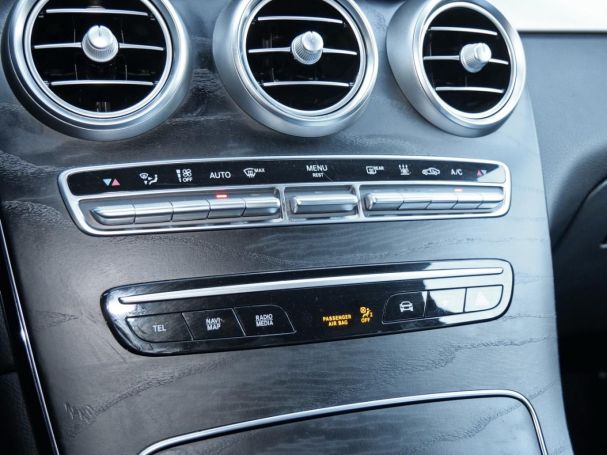 Mercedes-Benz GLC 300 de 4M Coupé Distronic AHK Kamera EasyP