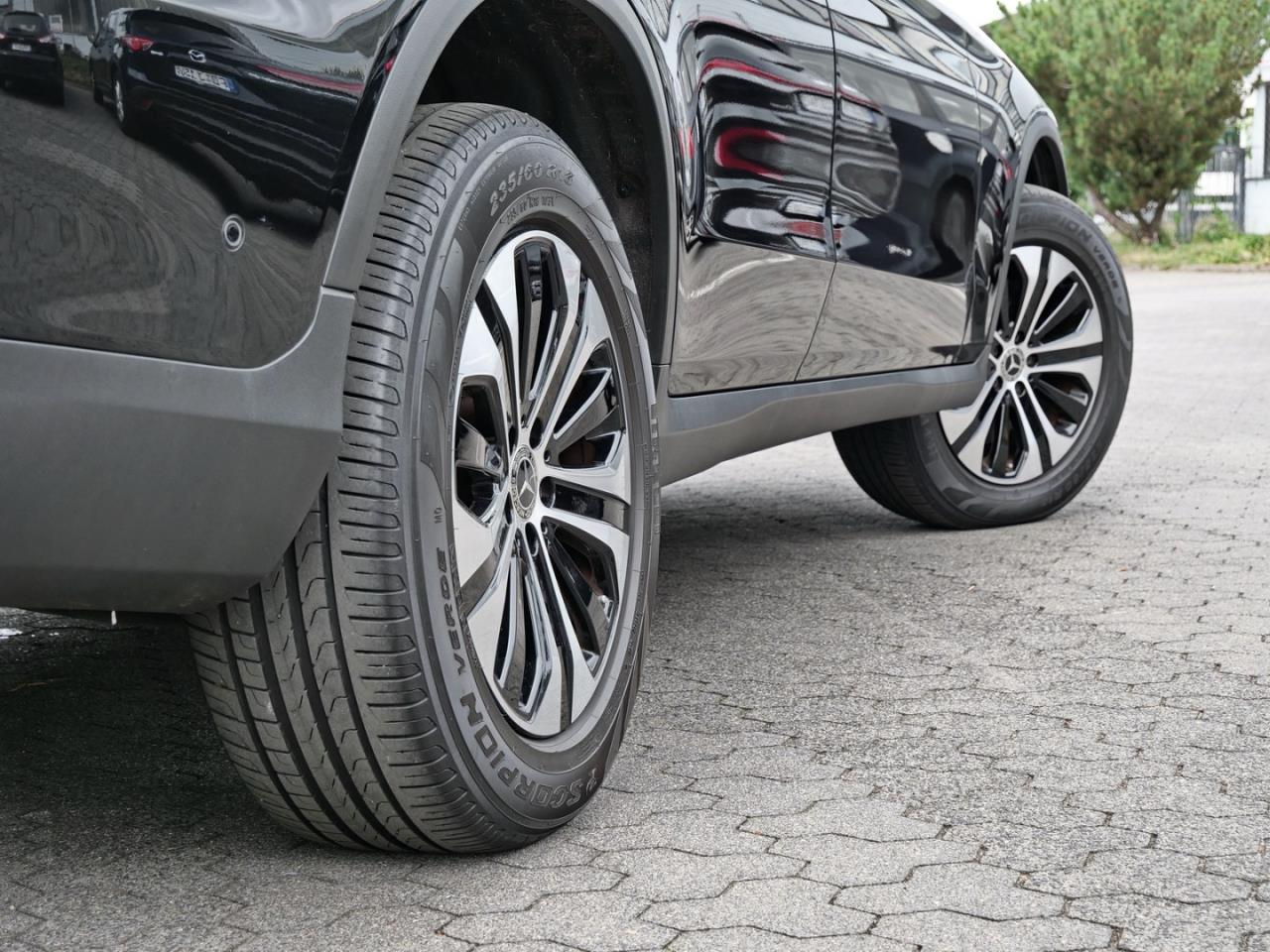 Mercedes-Benz GLC 300 e 4M Coupé Exclusive Schiebedach Distronic