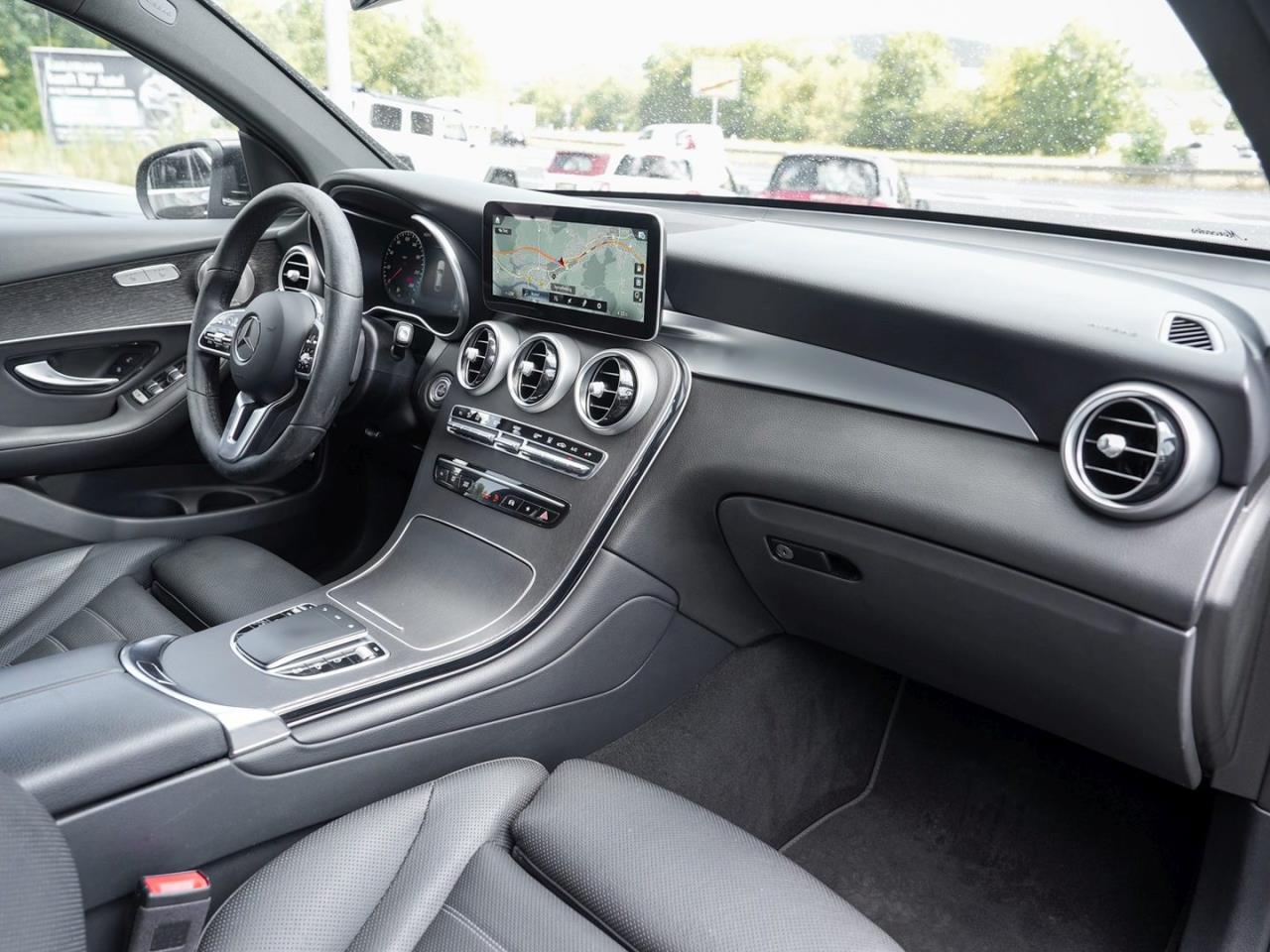 Mercedes-Benz GLC 300 e 4M Coupé Sitzklima Kamera Easy-P AHK
