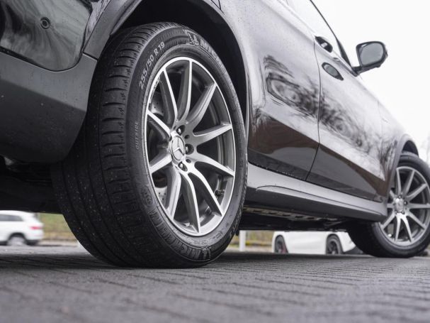 Mercedes-Benz GLC 63 AMG 4M+ Coupé Schiebedach Distronic AHK