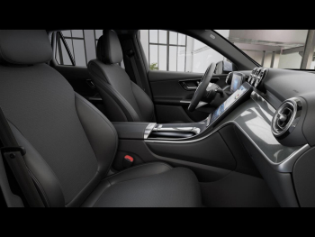 Mercedes-Benz GLC 200 d 4M Avantgarde Panorama Memory 360° AHK