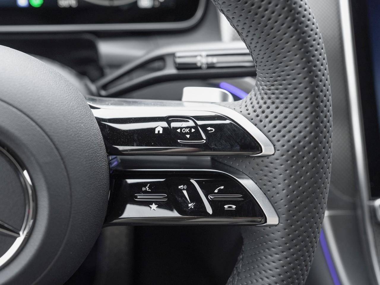 Mercedes-Benz GLC 200 d 4MATIC Coupé AMG Distronic 360° AHK