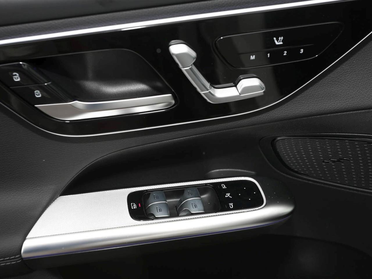 Mercedes-Benz GLC 200 d 4MATIC Coupé AMG Night Distronic 360?
