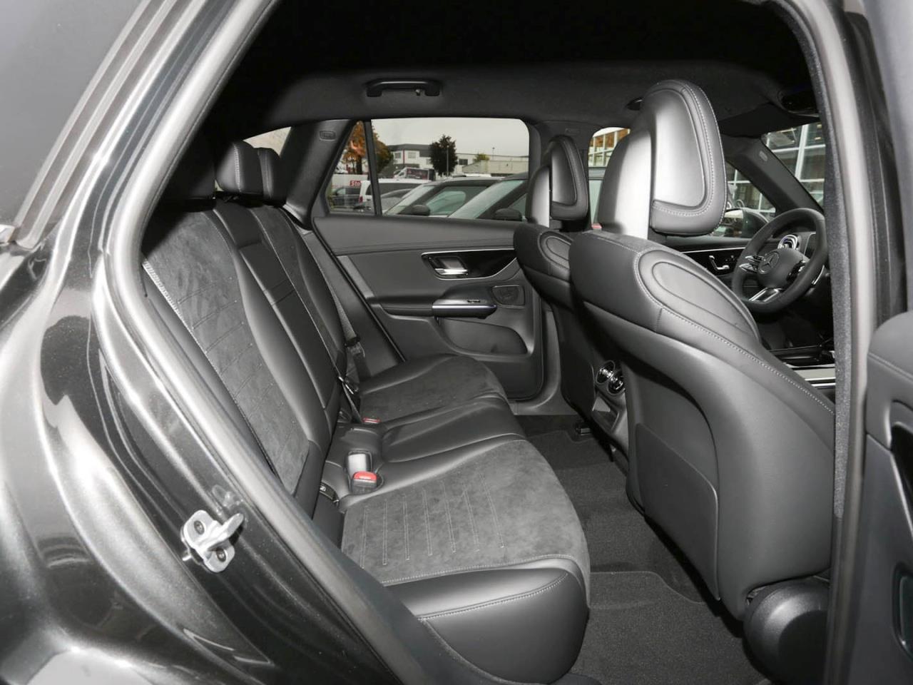 Mercedes-Benz GLC 200 d 4MATIC AMG MBUX Navi Memory AHK 360°