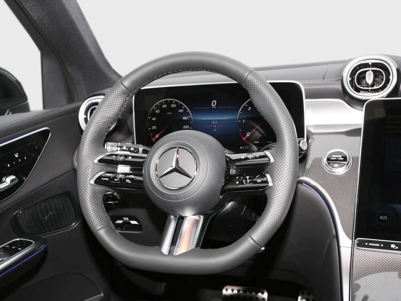 Mercedes-Benz GLC 200 d 4MATIC AMG Distronic Memory 360° AHK