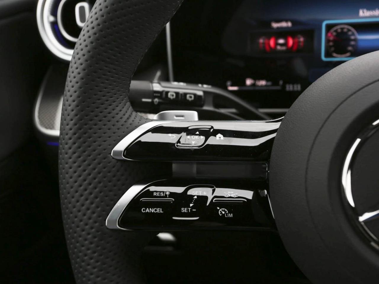 Mercedes-Benz GLC 200 d 4MATIC AMG Night Distronic 360° AHK