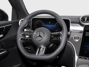 Mercedes-Benz GLC 200 d 4MATIC AMG Night Distronic 360° AHK