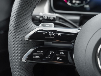 Mercedes-Benz GLC 200 d 4MATIC AMG Night Distronic 360° AHK