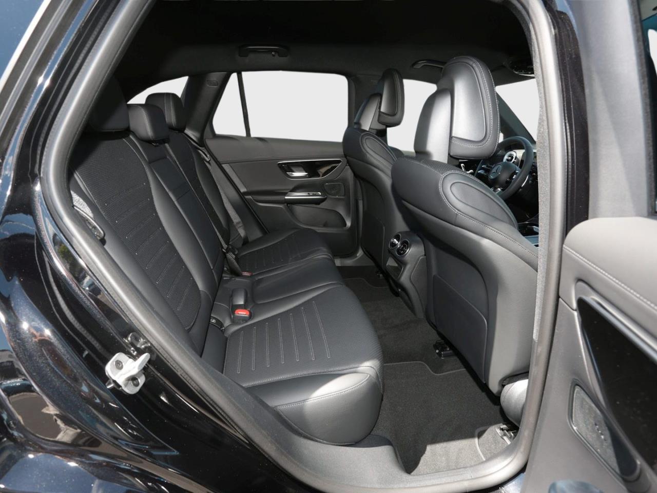 Mercedes-Benz GLC 200 d 4MATIC AMG Distronic Memory 360° AHK