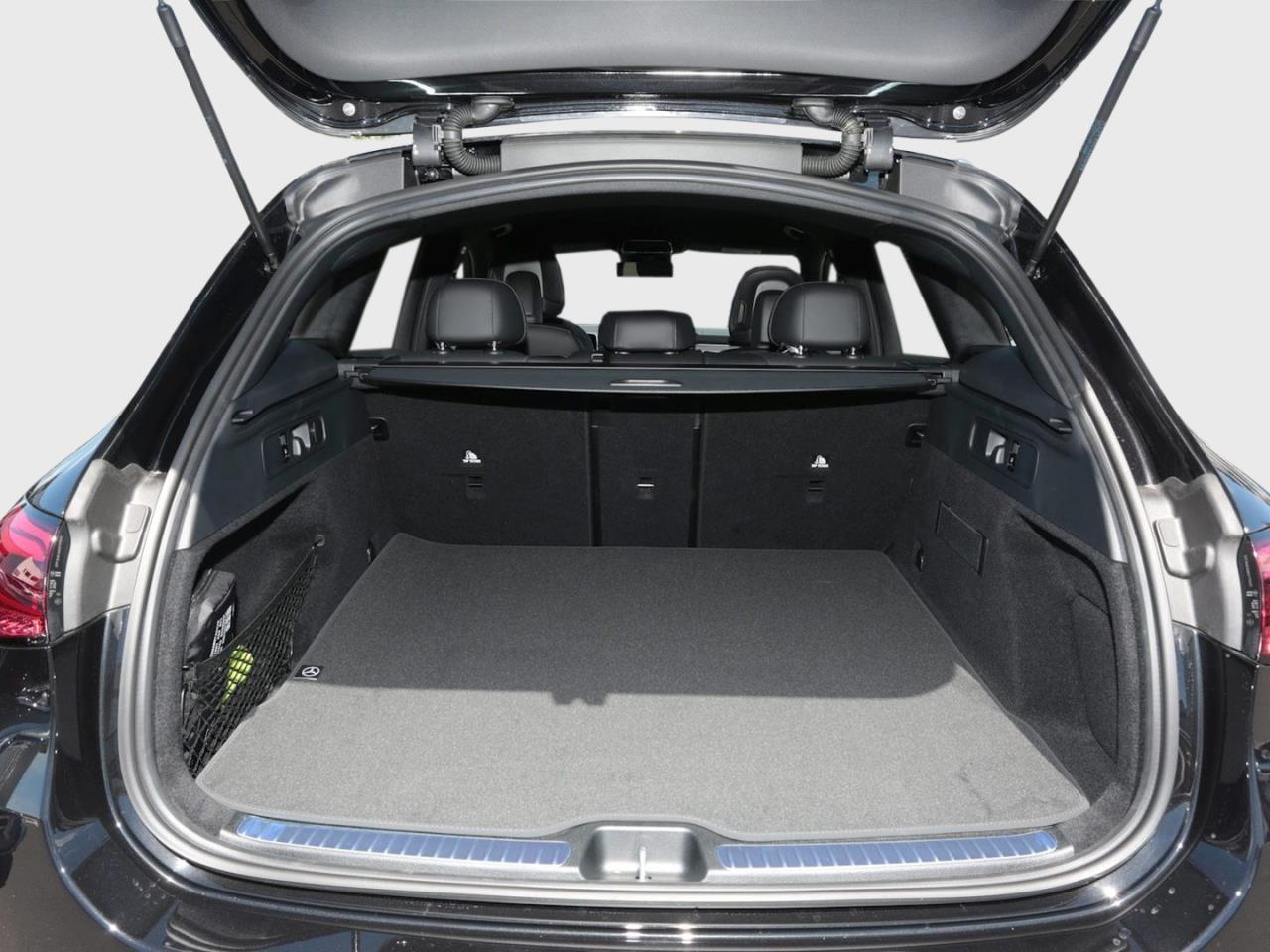 Mercedes-Benz GLC 200 d 4MATIC AMG Distronic Memory 360° AHK