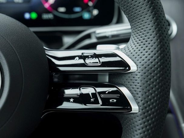 Mercedes-Benz GLC 200 d 4MATIC AMG Distronic 360? AHK Memory