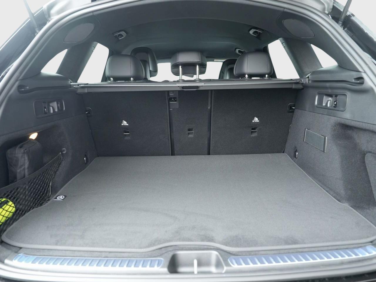 Mercedes-Benz GLC 200 d 4MATIC AMG Distronic 360° AHK Memory