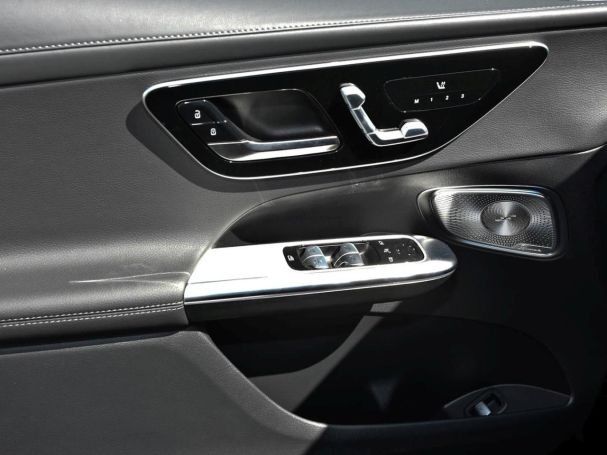 Mercedes-Benz GLC 300 4MATIC Coupé AMG Panorama Distronic AHK