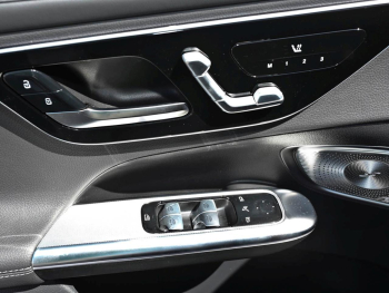Mercedes-Benz GLC 300 4MATIC Coupé AMG Panorama Distronic AHK