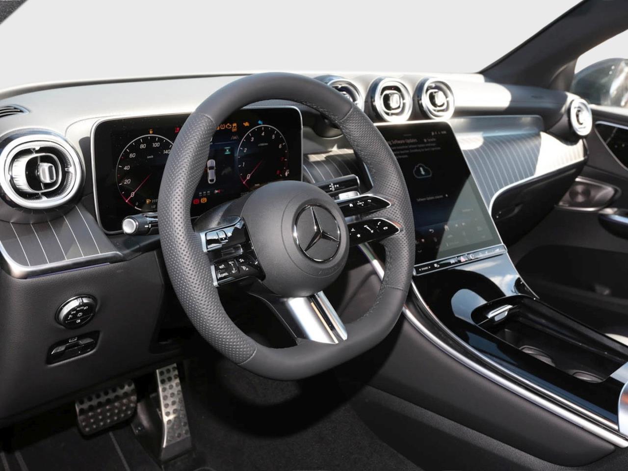 Mercedes-Benz GLC 300 4MATIC Coupé AMG Panorama Distronic AHK