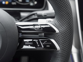 Mercedes-Benz GLC 300 4MATIC Coupé AMG Night Panorama 360°AHK