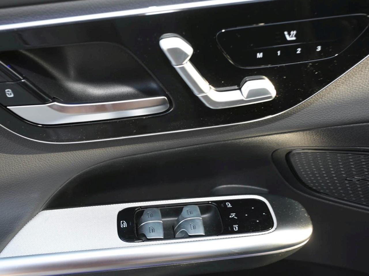 Mercedes-Benz GLC 300 d 4MATIC Coupé AMG Panorama Memory AHK