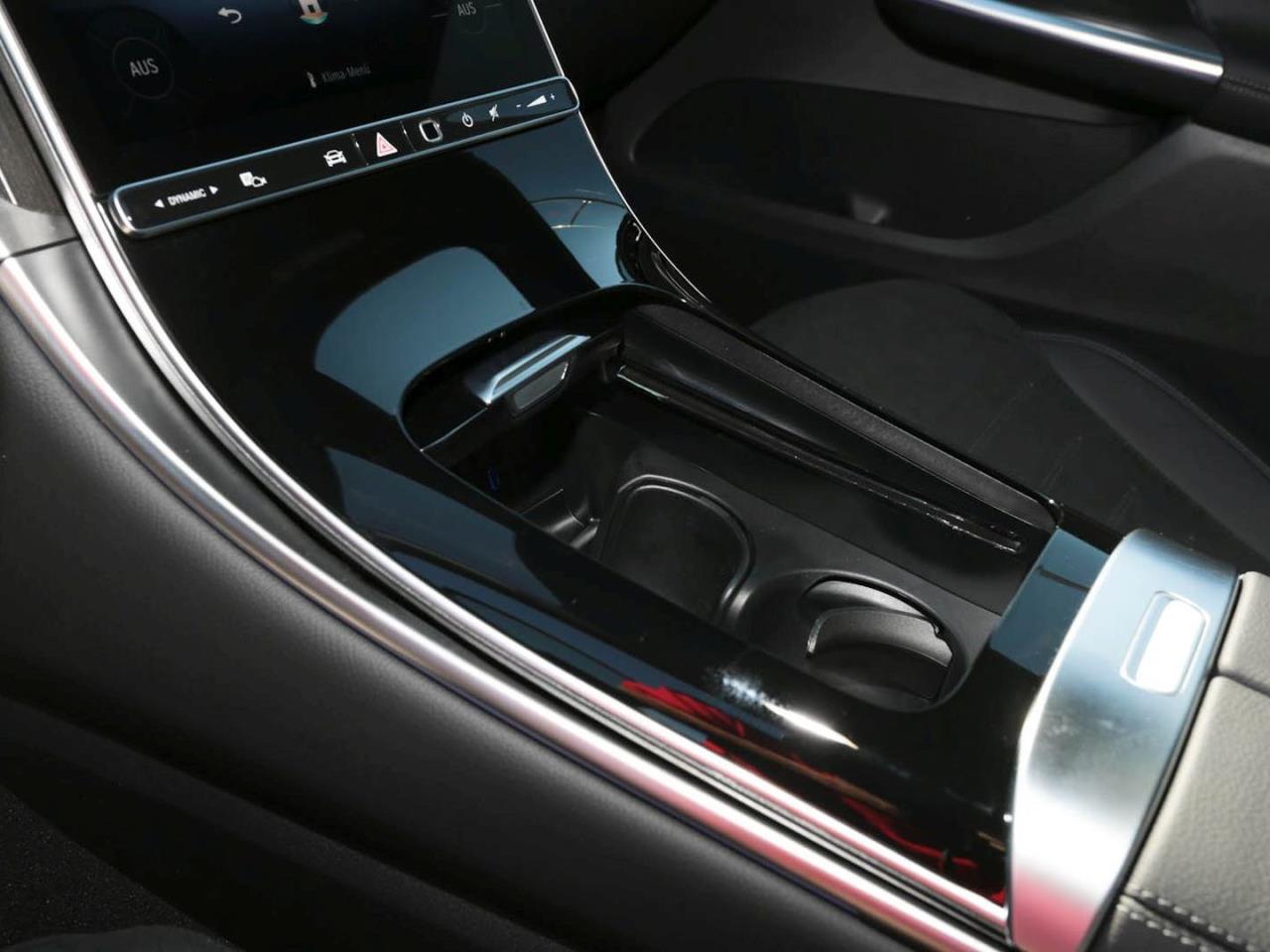 Mercedes-Benz GLC 300 d 4MATIC Coupé AMG Night Panorama AHK
