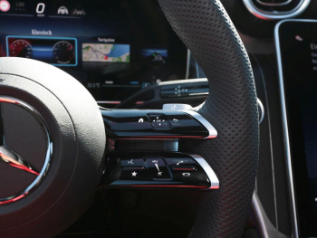 Mercedes-Benz GLC 300 d 4MATIC Coupé AMG Night Panorama AHK