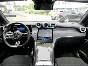 Mercedes-Benz GLC 300 de 4M Coupé  AMG Night AHK Panorama 360?