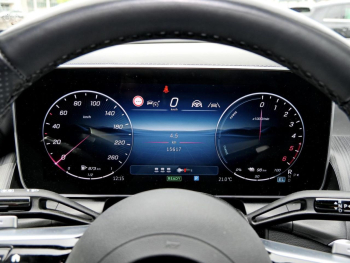 Mercedes-Benz GLC 300 de 4M Coupé  AMG Night AHK Panorama 360?