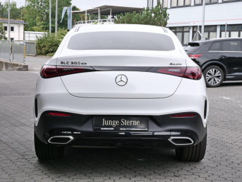 Mercedes-Benz GLC 300 de 4M Coupé  AMG Night AHK Panorama 360?