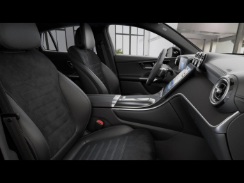 Mercedes-Benz GLC 300 de 4M Coupé  AMG Night AHK Panorama 360?