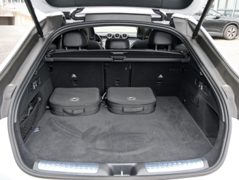 Mercedes-Benz GLC 300 de 4M Coupé  AMG Night AHK Panorama 360?