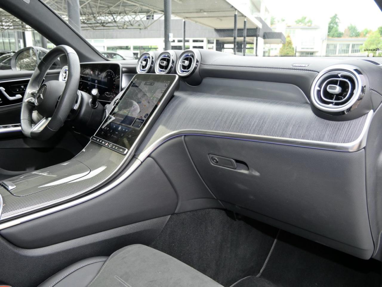 Mercedes-Benz GLC 300 de 4M Coupé  AMG Night AHK Panorama 360?