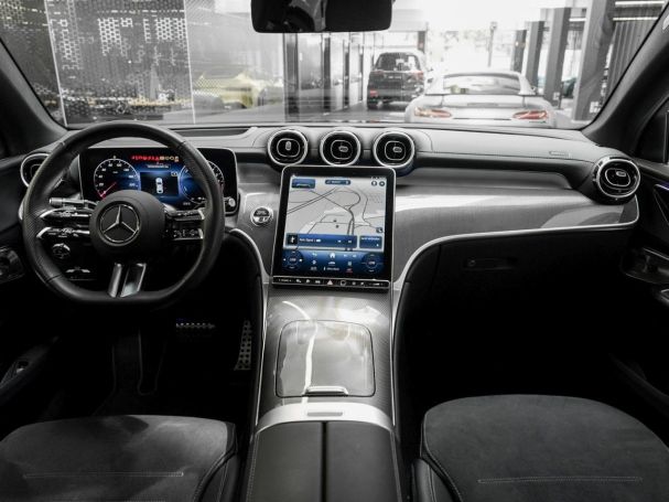 Mercedes-Benz GLC 300 de 4M Coupé AMG Distronic HeadUp 360°