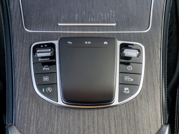 Mercedes-Benz GLC 200 4M AMG Off-Road MBUX-Navi EasyPack AHK