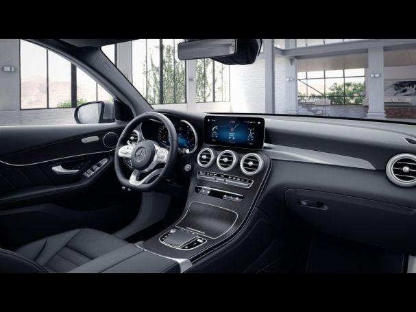 Mercedes-Benz GLC 200 4M AMG Distronic MBUX-Navi EasyPack AHK