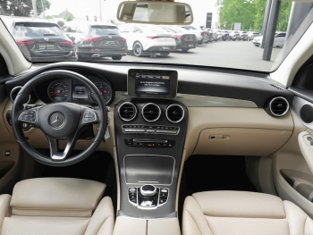 Mercedes-Benz GLC 220 d 4M Exclusive Panorama AHK Kamera