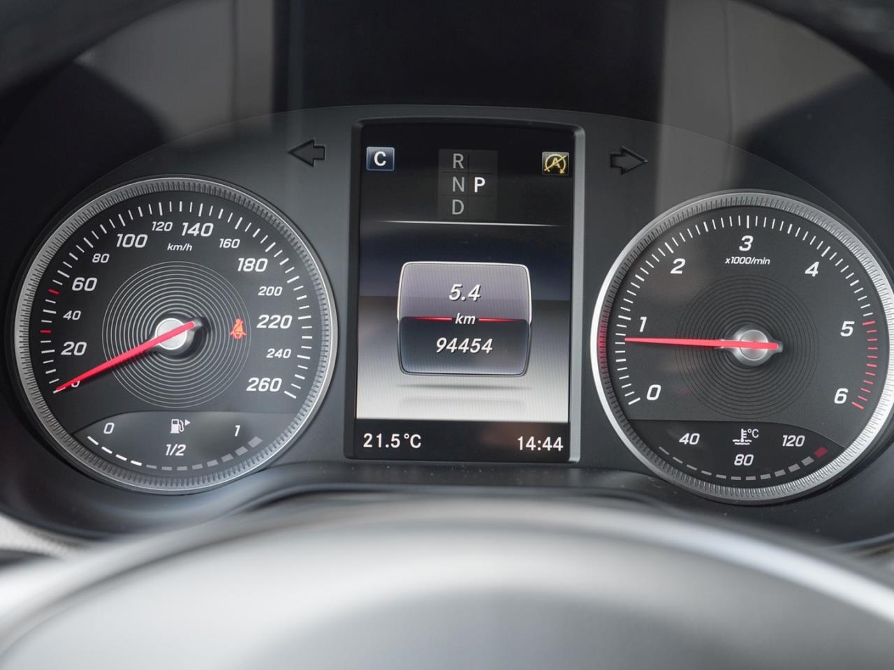 Mercedes-Benz GLC 220 d 4M Exclusive Panorama AHK Kamera