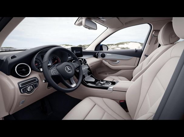 Mercedes-Benz GLC 220 d 4M Exclusive Panorama AHK Kamera