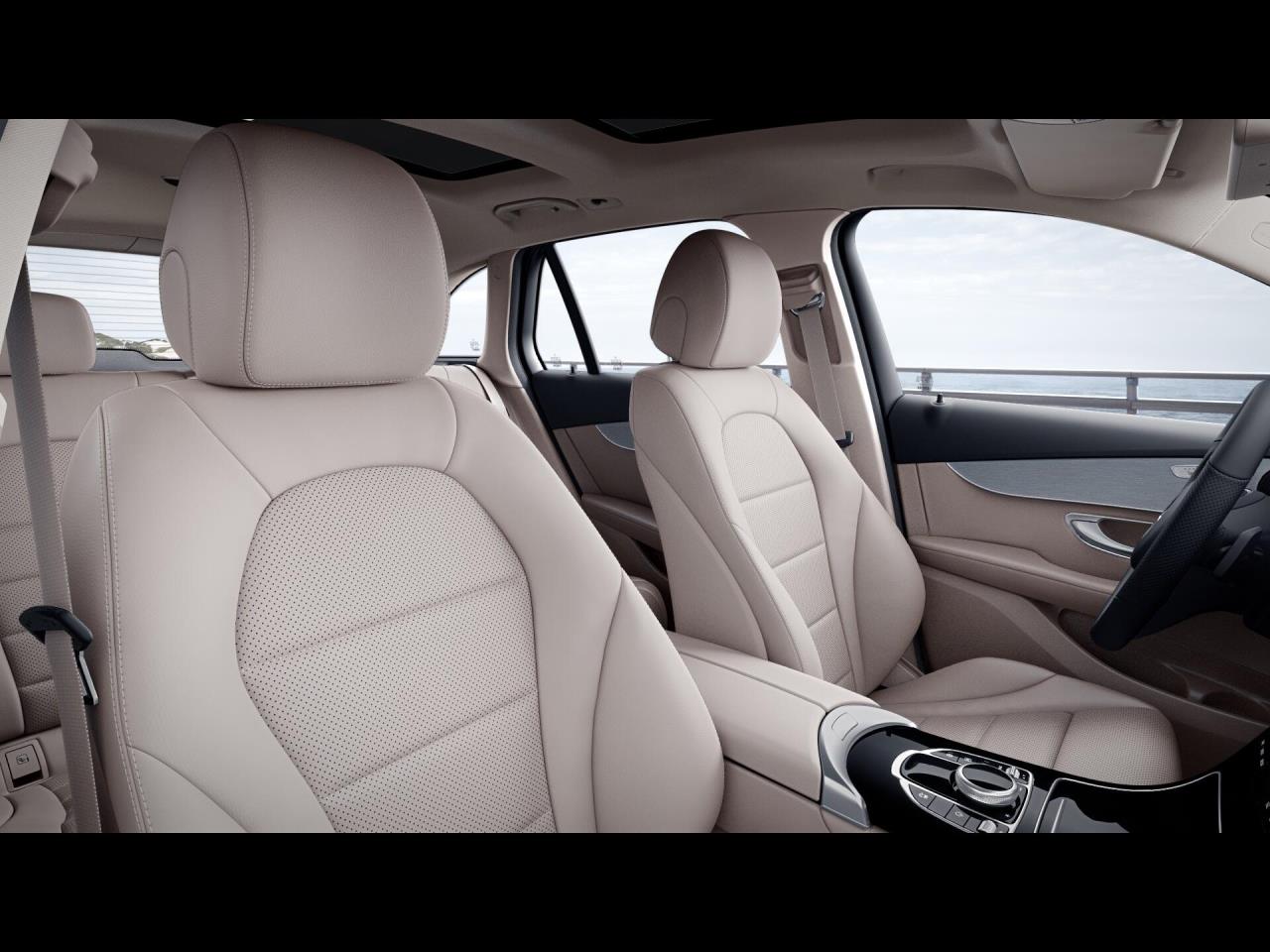 Mercedes-Benz GLC 220 d 4M Exclusive Panorama AHK Kamera