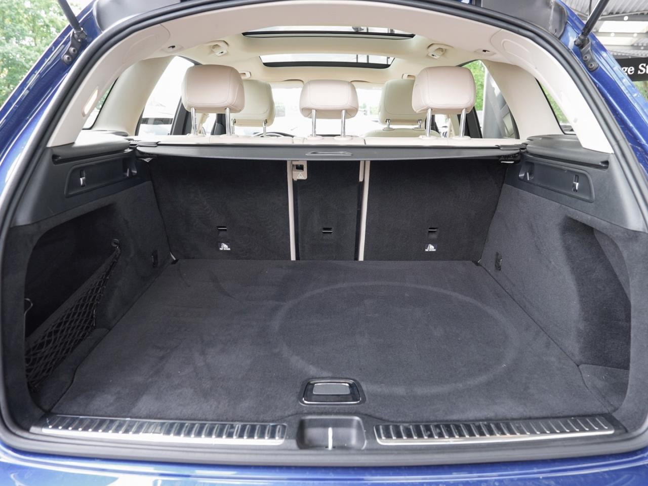 Mercedes-Benz GLC 220 d 4M Exclusive Panorama AHK Kamera