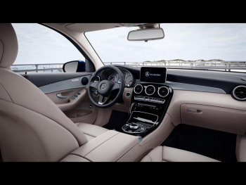 Mercedes-Benz GLC 220 d 4M Exclusive Panorama AHK Kamera