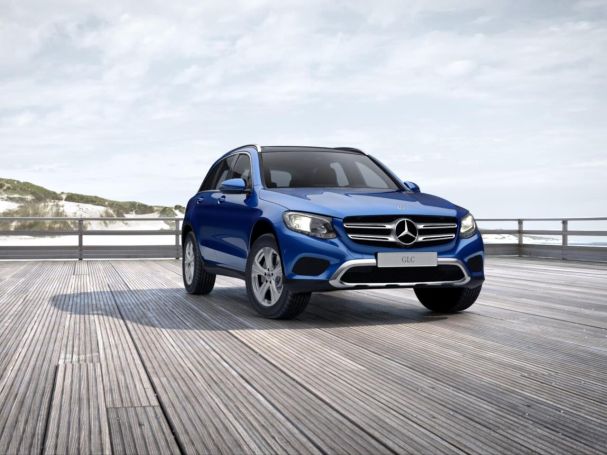 Mercedes-Benz GLC 220 d 4M Exclusive Panorama AHK Kamera