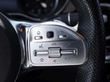 Mercedes-Benz GLC 220 d AMG Night Panorama AHK Kamera EasyPack