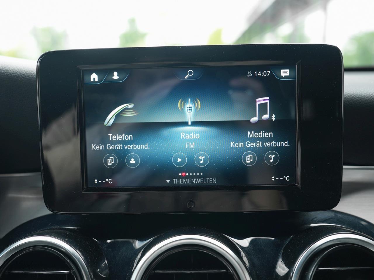 Mercedes-Benz GLC 220 d AMG Night Panorama AHK Kamera EasyPack
