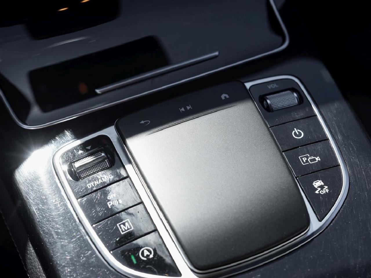 Mercedes-Benz GLC 220 d AMG Night Panorama AHK Kamera EasyPack