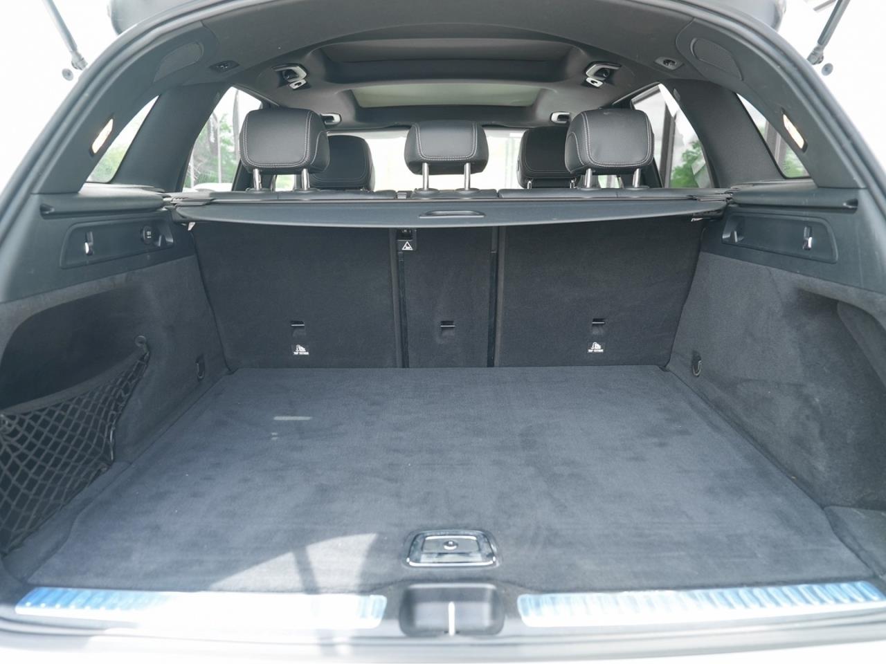 Mercedes-Benz GLC 220 d AMG Night Panorama AHK Kamera EasyPack