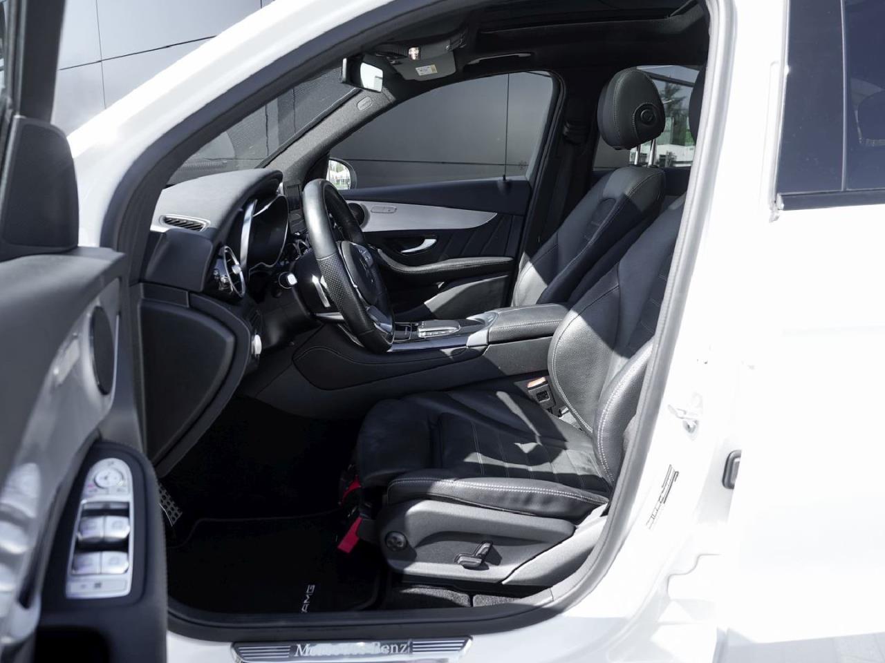 Mercedes-Benz GLC 220 d AMG Night Panorama AHK Kamera EasyPack