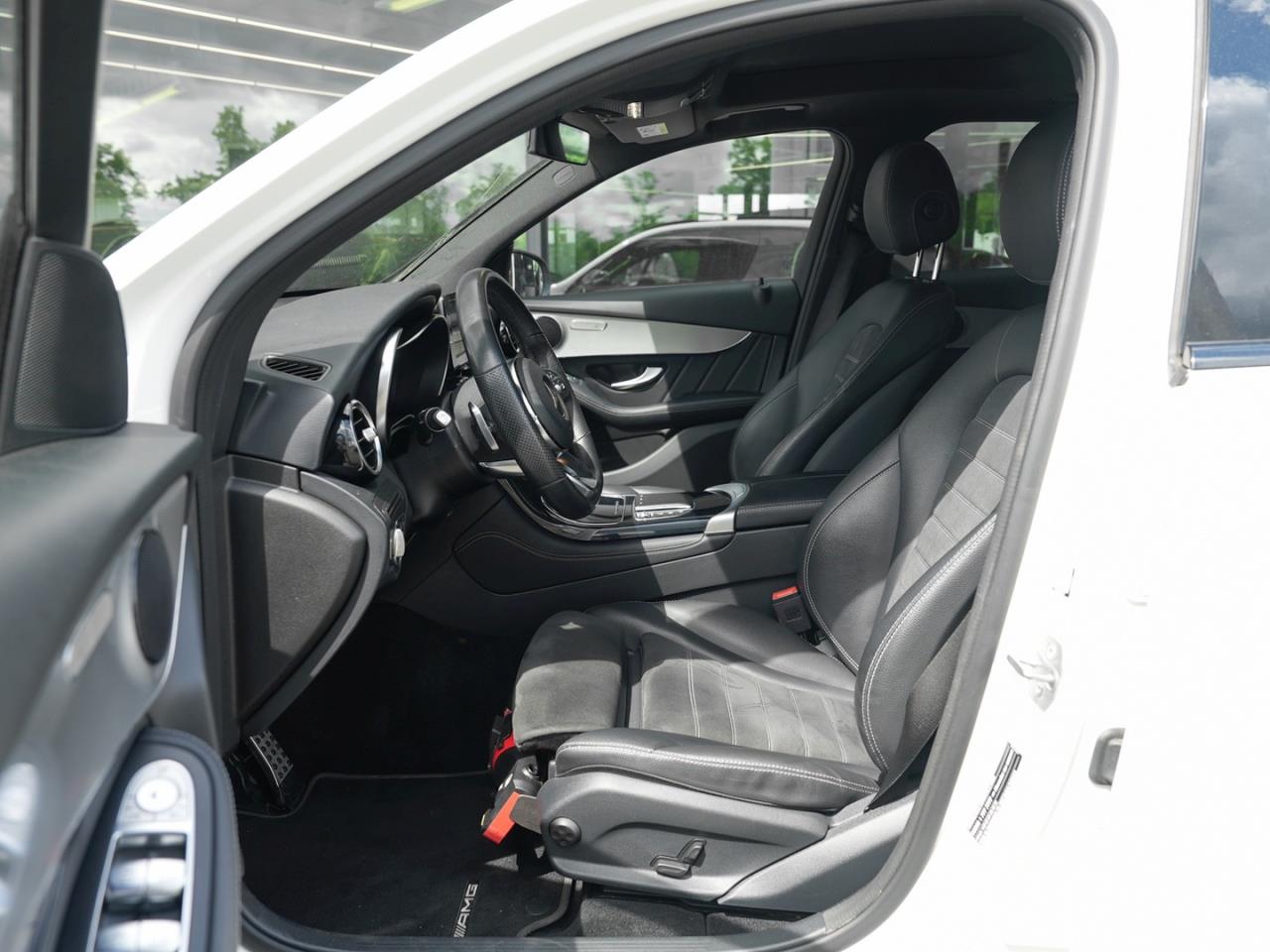 Mercedes-Benz GLC 220 d AMG Night Panorama AHK Kamera EasyPack