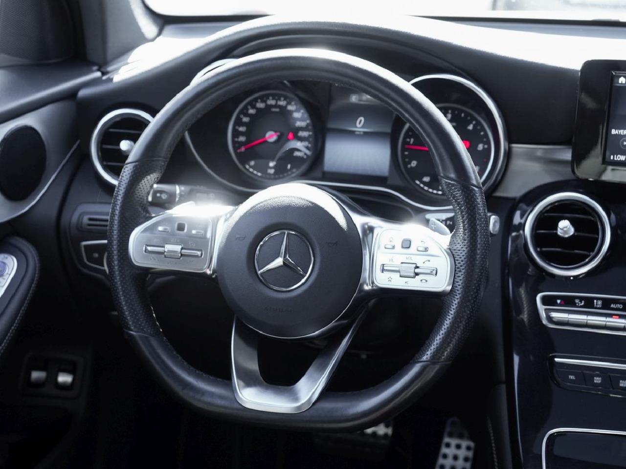 Mercedes-Benz GLC 220 d AMG Night Panorama AHK Kamera EasyPack